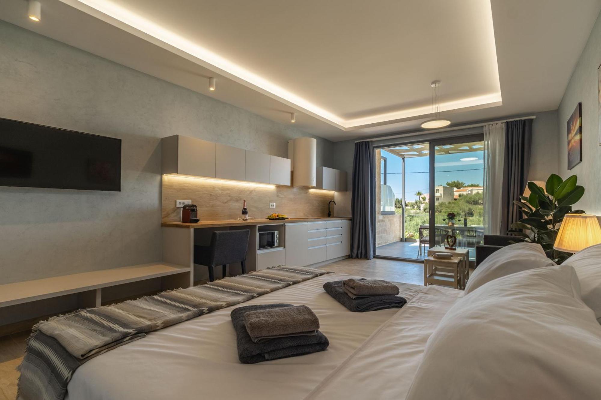 Amour Relax Hotel Almirida Екстериор снимка